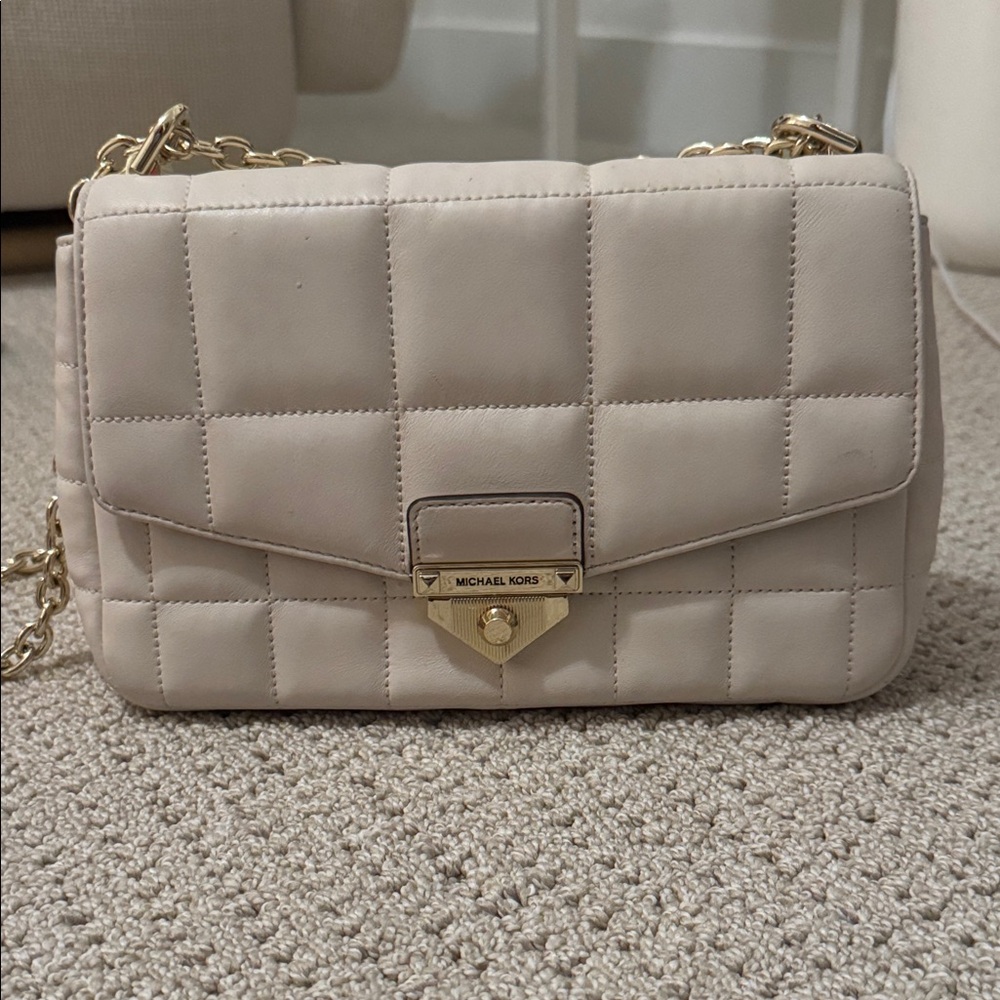 Michael Kors Beige Quilted Shoulder Bag